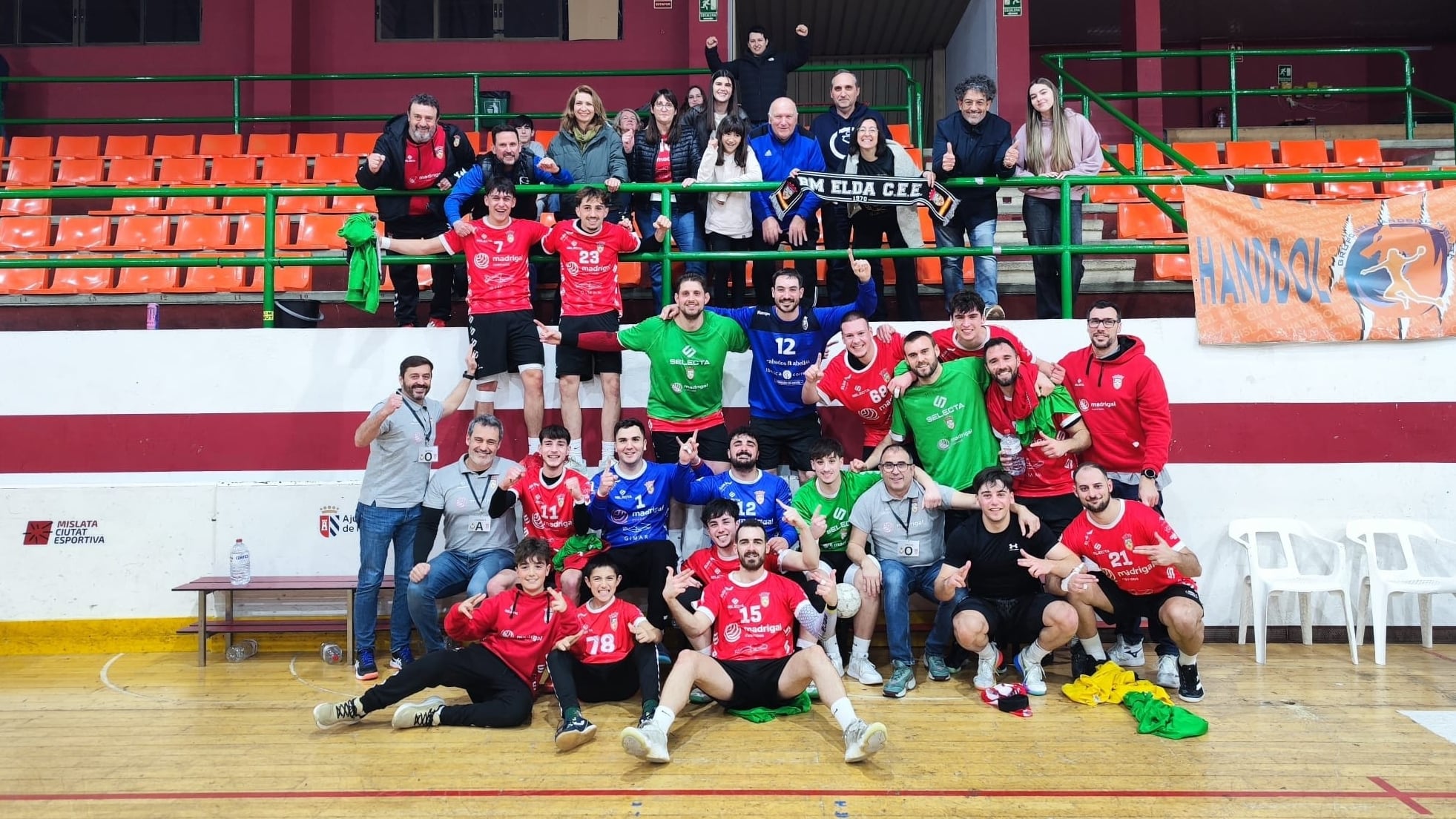 La victoria de el liderato al Elda - C.E.E.