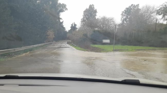 Estado de la carretera que accede a Tesorillo