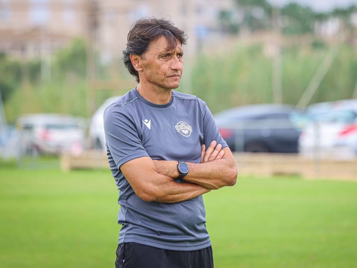 Siviero admite que el estadio Antonio Solana "no está en las mejores condiciones" de cara al partido ante el Real Murcia