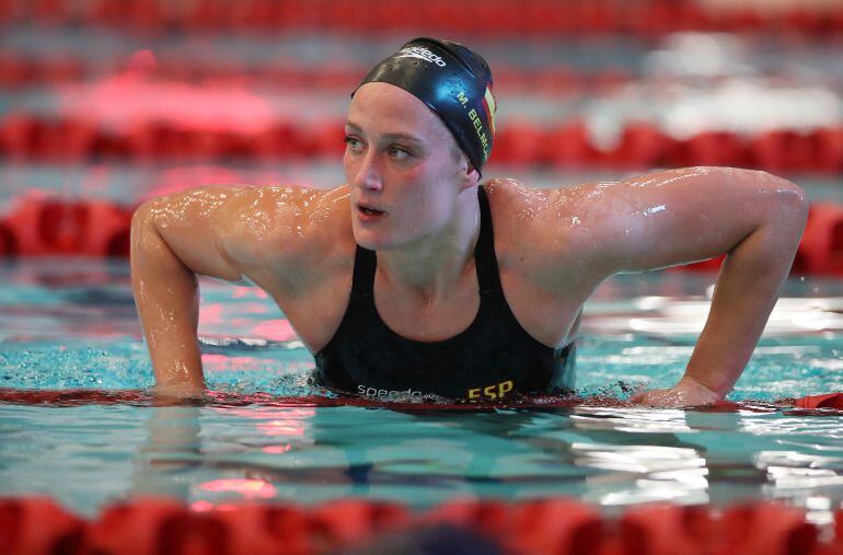 Mireia Belmonte compitiendo en la final de 1500m libres en Edimburgo 