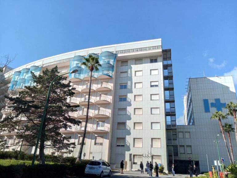 Edificio semicircular Son Dureta.