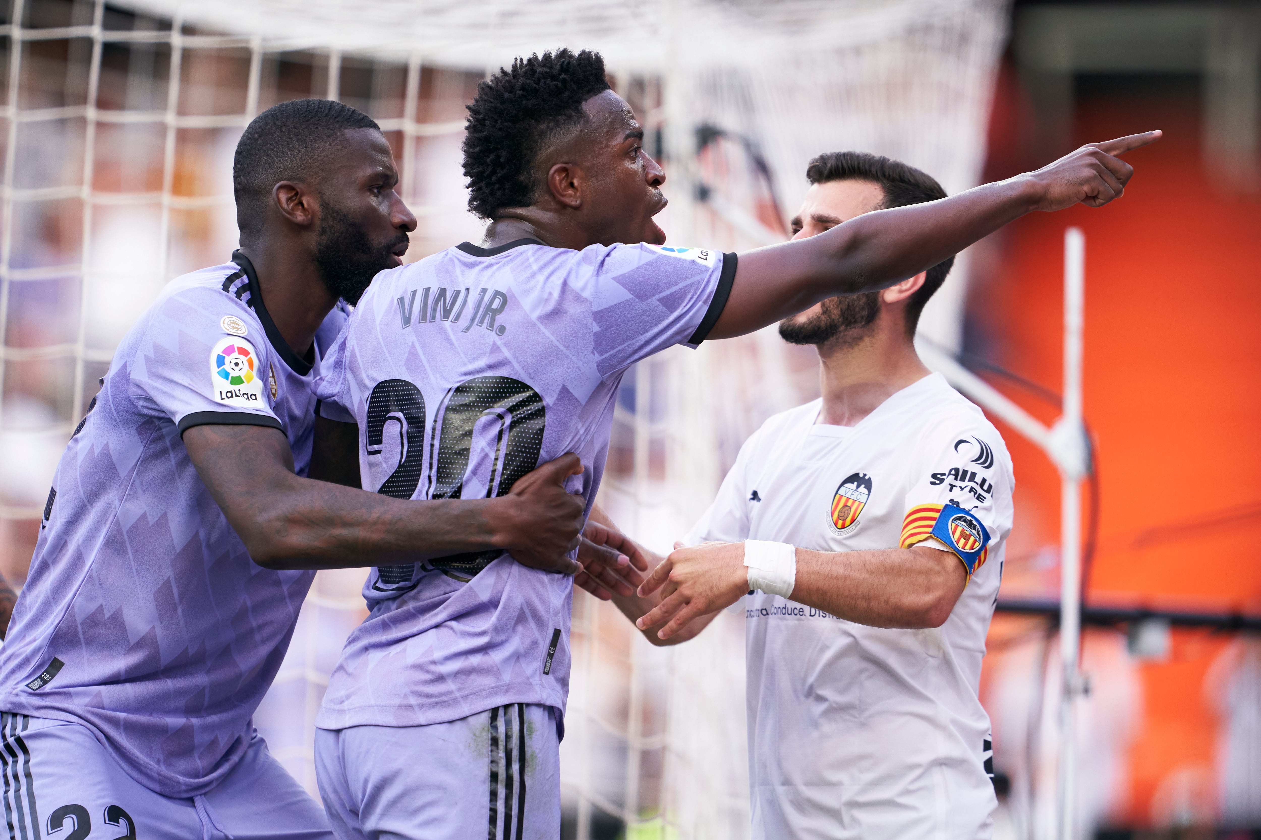 Vinicius Junior en el partido entre el Valencia CF y el Real Madrid.