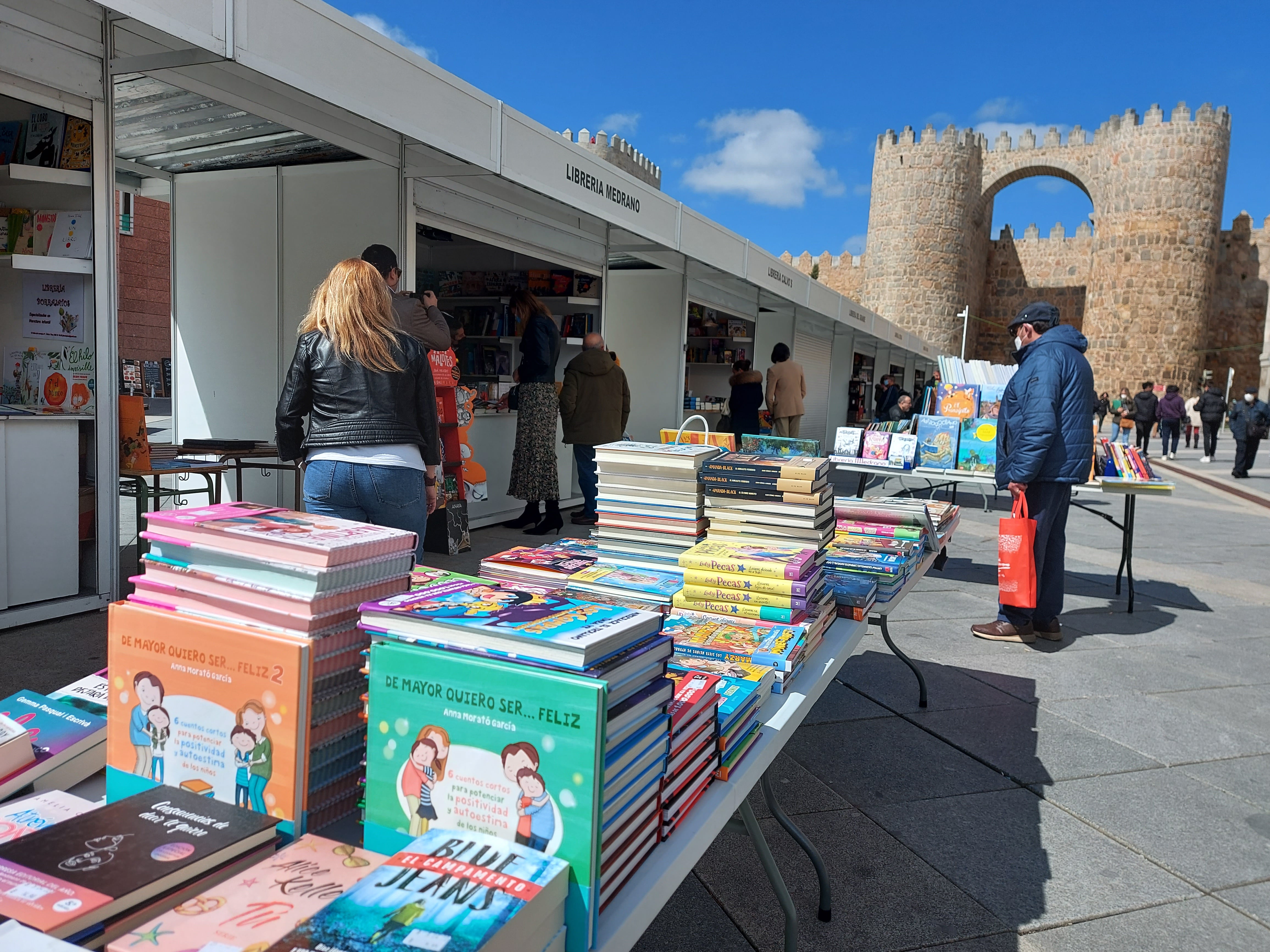 La Feria del Libro está en el Mercado Grande