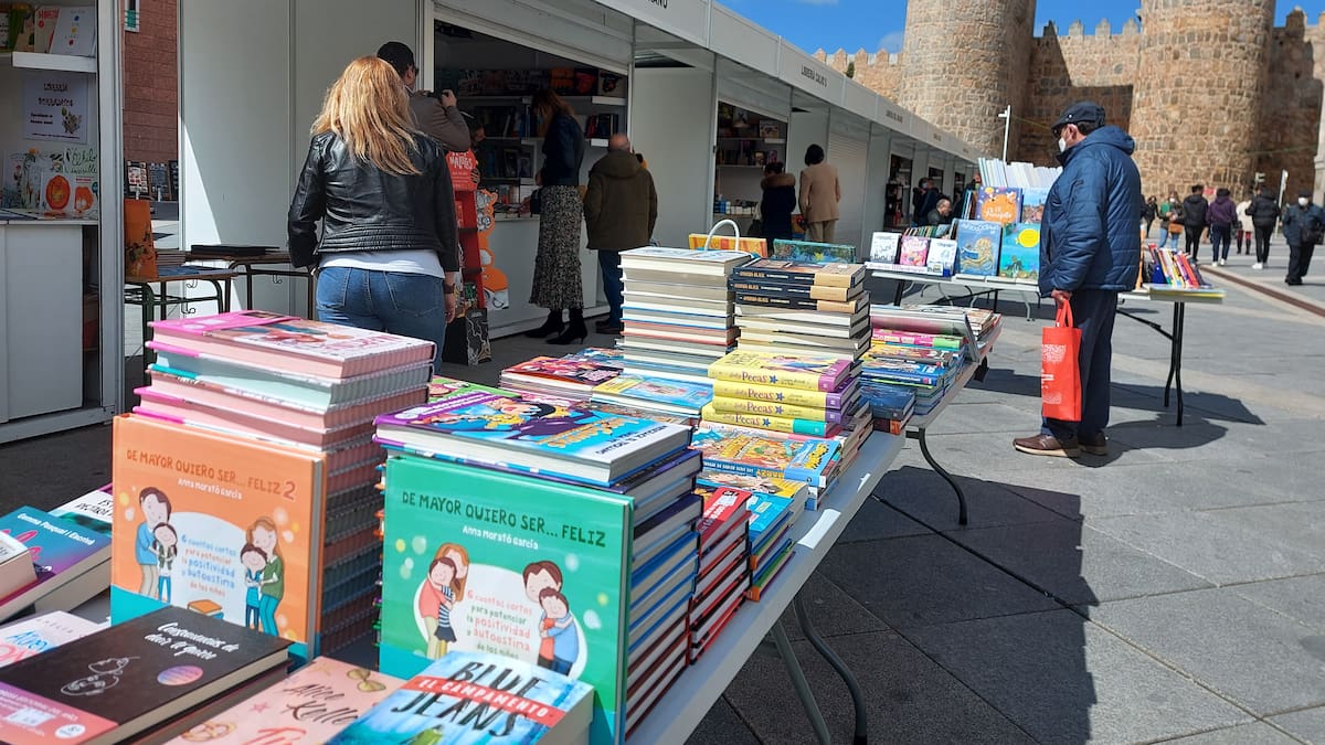 Librerías, escritores y editoriales abulenses protagonistas de una nueva edición de la Feria del Libro