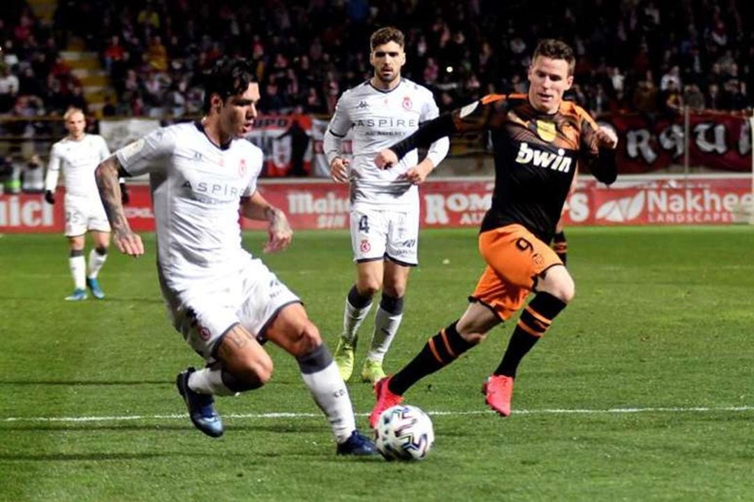 Las autoridades buscan el plan de actuación para el arranque de los torneos no profesionales