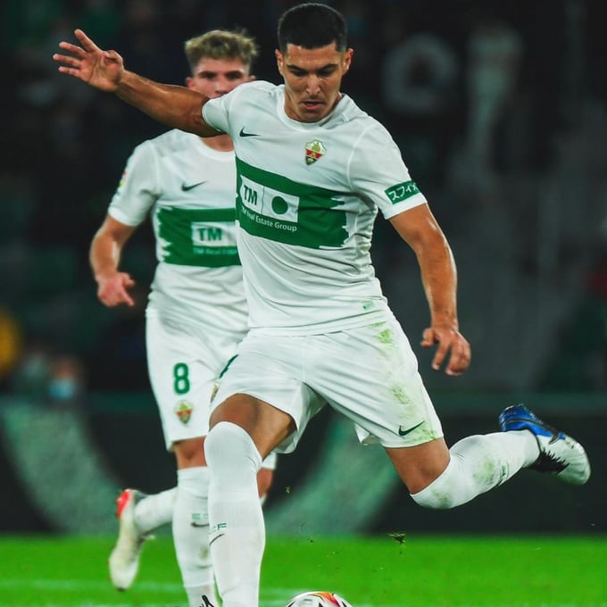 Diego González durante un partido con el Elche la pasada temporada