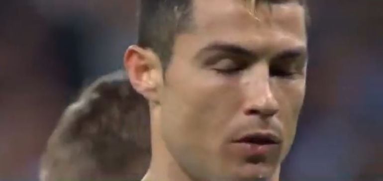 Cristiano Ronaldo, en su momento zen antes de tirar el penalti