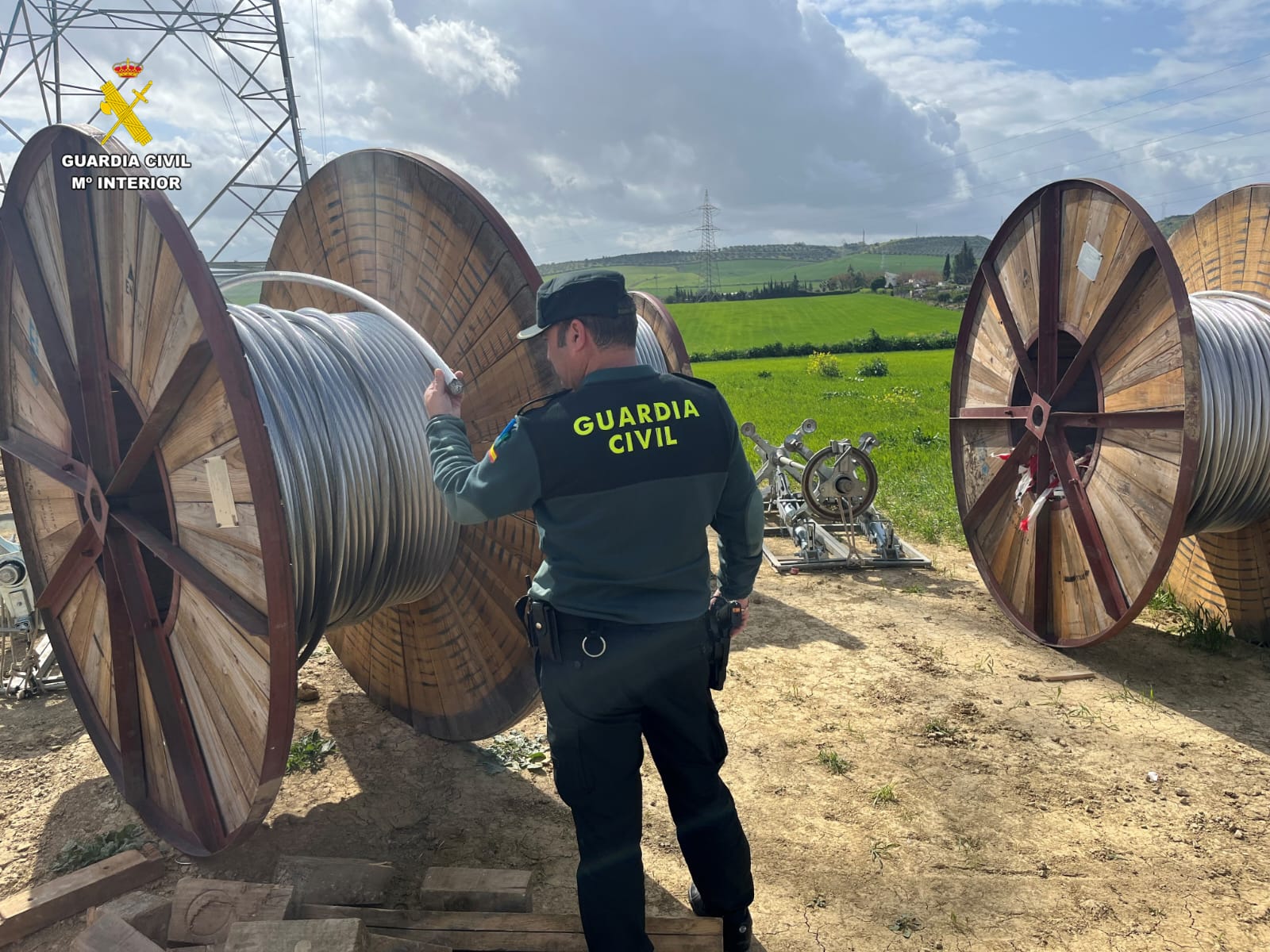 Incautación de cable de alta tensión robado/Guardia Civil