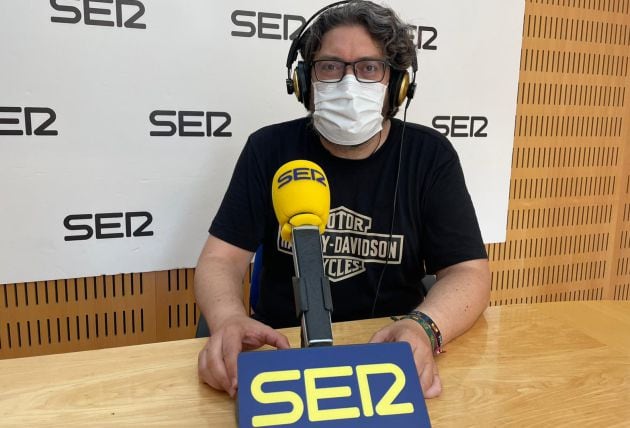 Miguel Sánchez López, senador autonómico de Ciudadanos y autor de Charnego, en los estudios de Radio Murcia