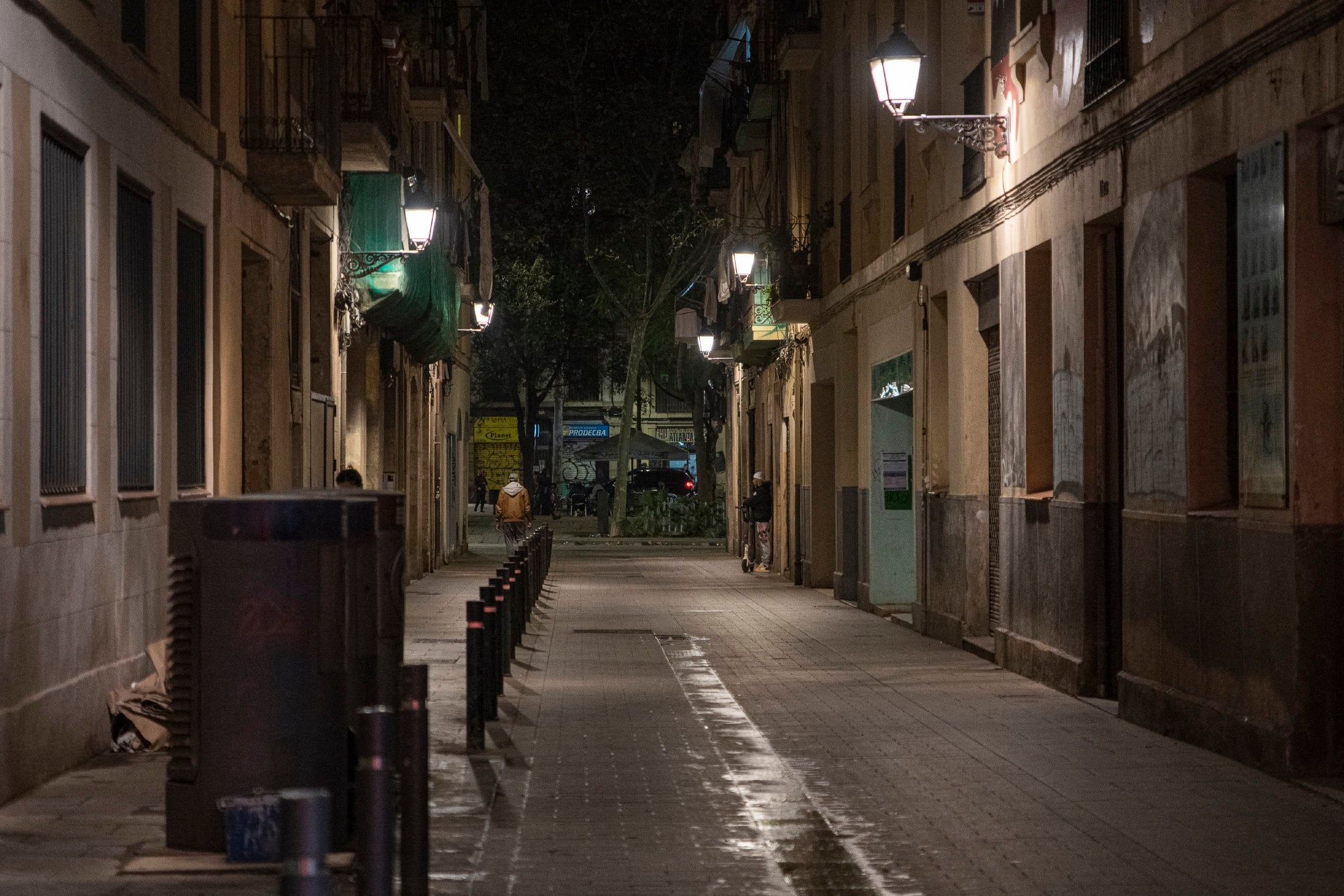 Calle dónde se encontraba el piso en el que ha sido detenido Miquel Ricart en el Raval, en Barcelona.