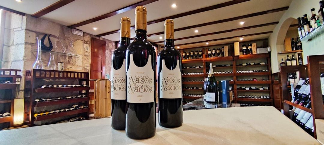 &#039;Vasos vacíos&#039;, el vino de La M.O.D.A. producido y comercializado por empresas de la provincia de Burgos