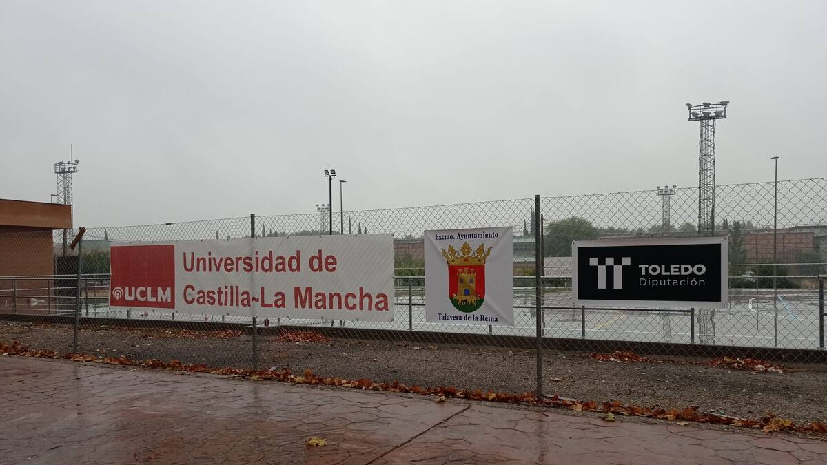 La UCLM de Talavera estrena una nueva pista multideporte