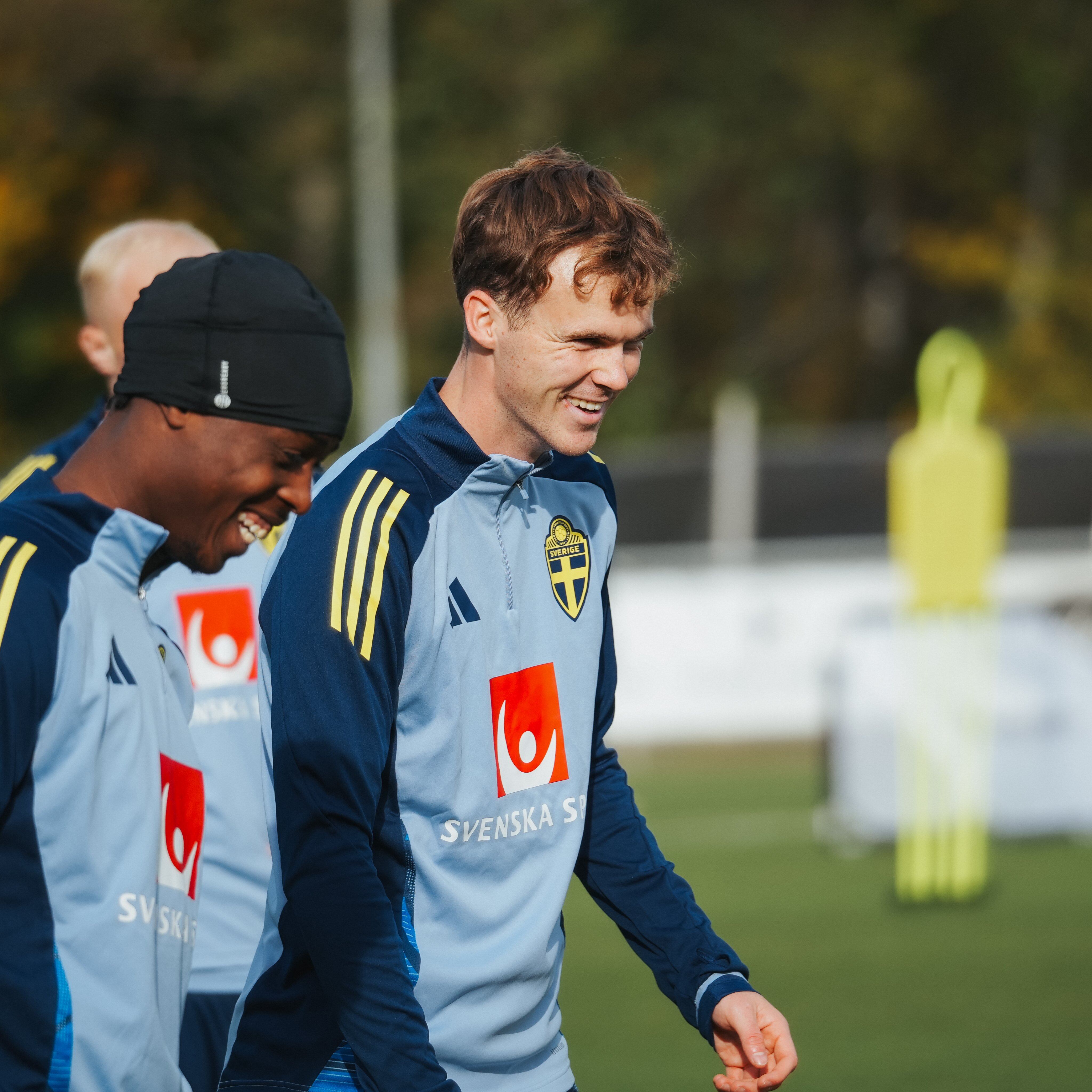 Swedberg durante la concentración con su selección