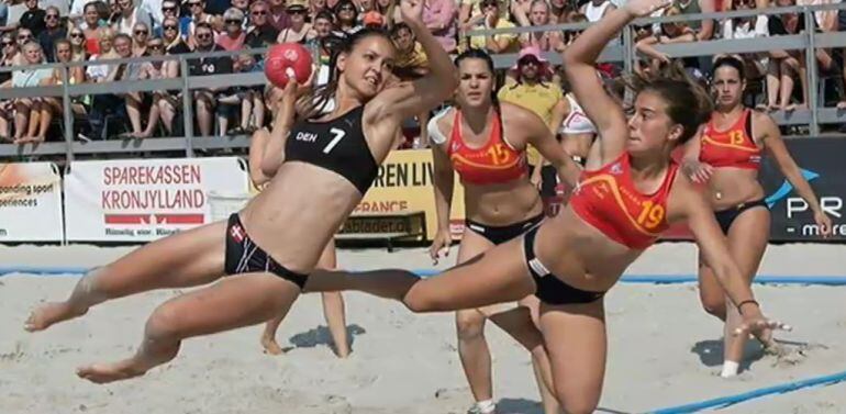 Toledo se convierte estos días en la capital mundial del Balonmano Playa