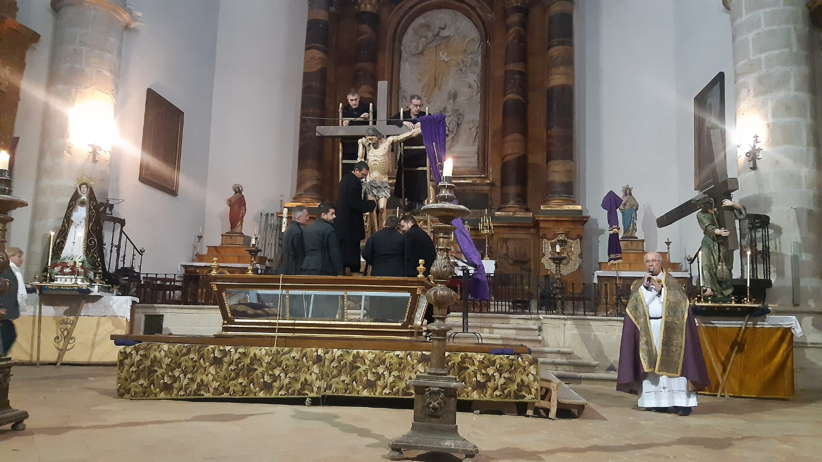 Ceremonia del Descendimiento de Cristo en Peñaranda de Duero 2023