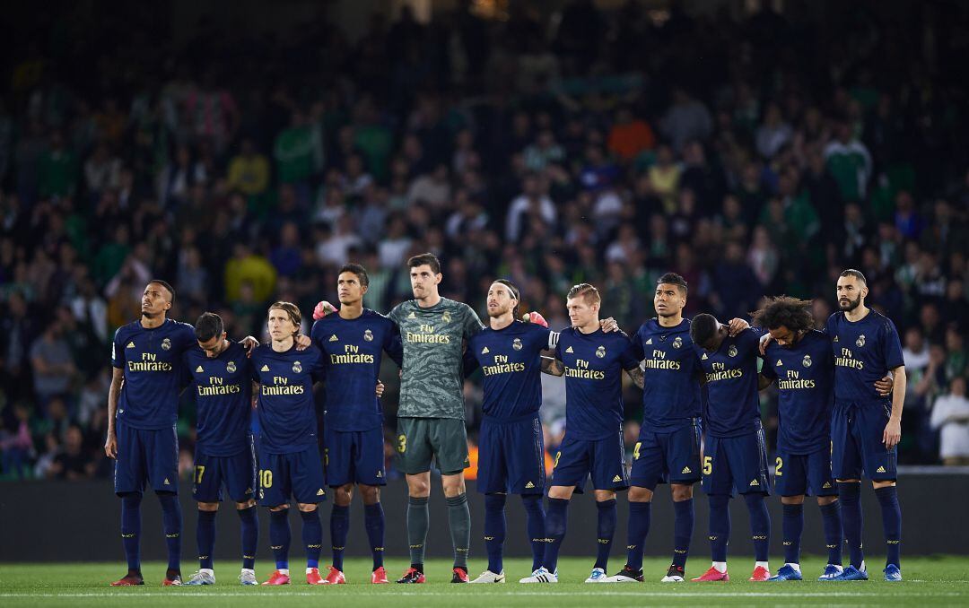 Los jugadores del Real Madrid, antes del partido contra el Betis.