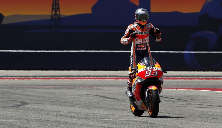 Marc Márquez celebra la victoria 