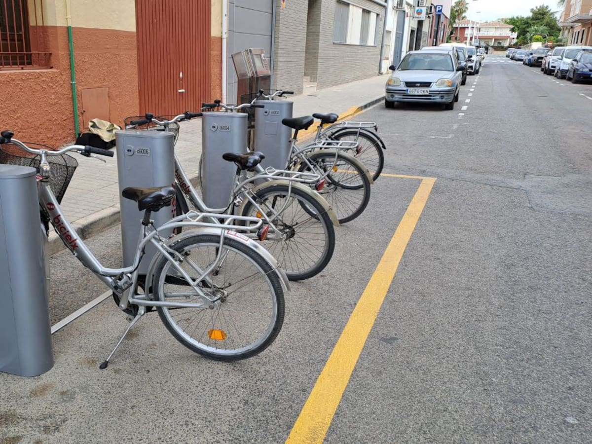 Torrellano inaugura el servicio de BiciElx en las pedanías