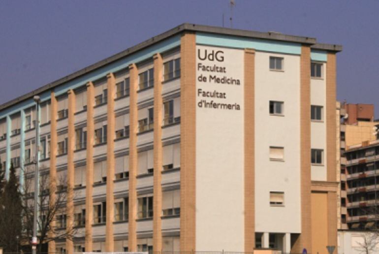 Els Mossos van a les aules de la Facultat.