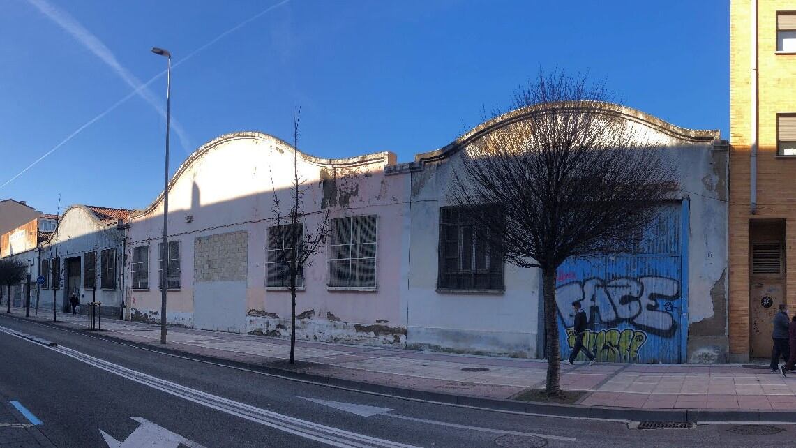 Naves industriales en la avenida Marcelo Celayeta. Ayuntamiento de Pamplona