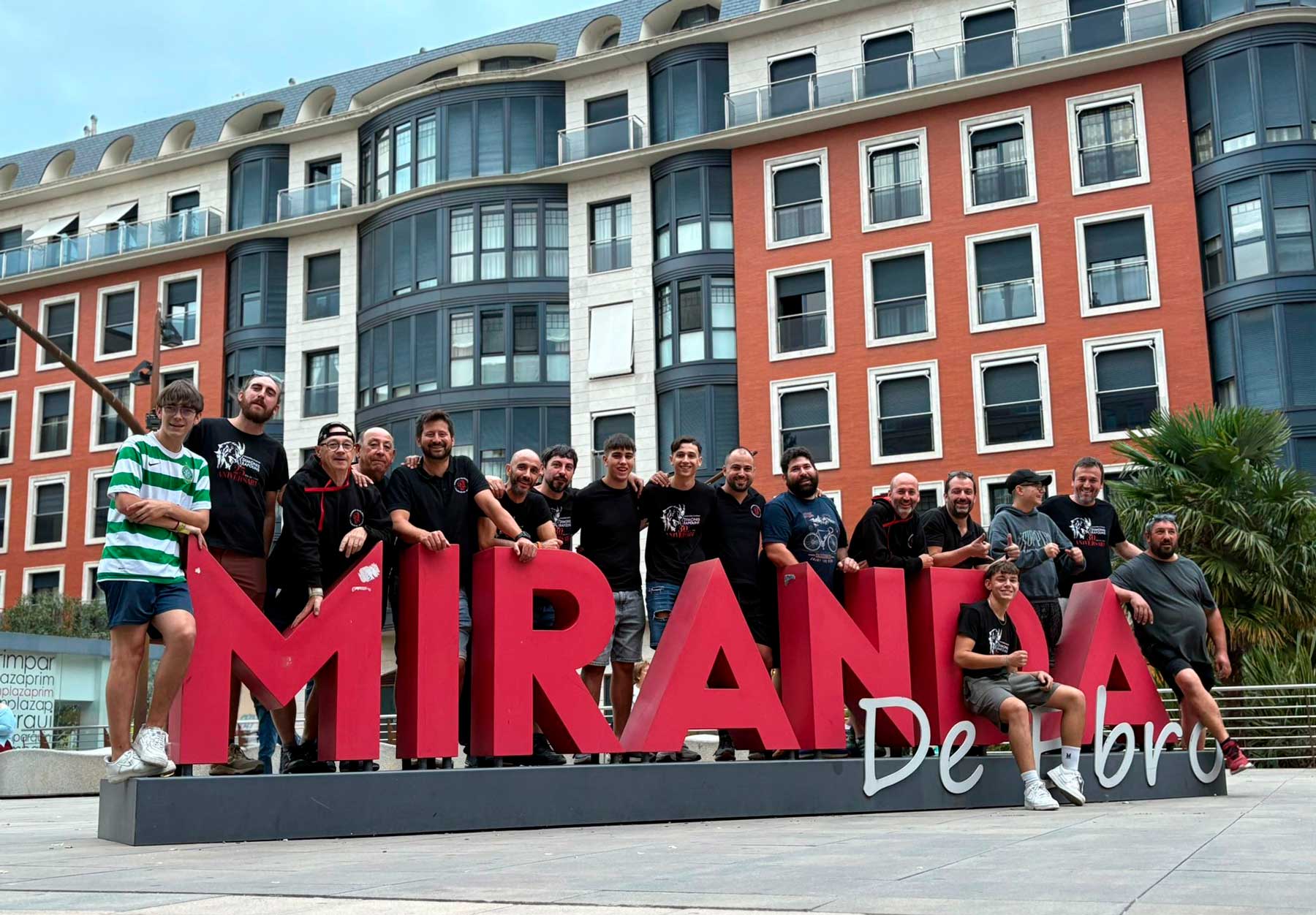 Imatge dels components dels Dimonis Rafolins a Miranda de Ebro