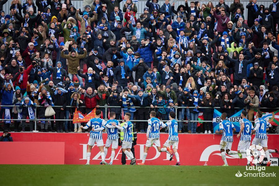 El Alavés dio una exhibición ofensiva ante su afición en Anduva.