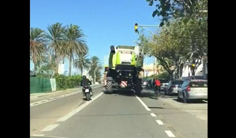 Imagen reciente de la avenida de las Gaviotas en El Perellonet