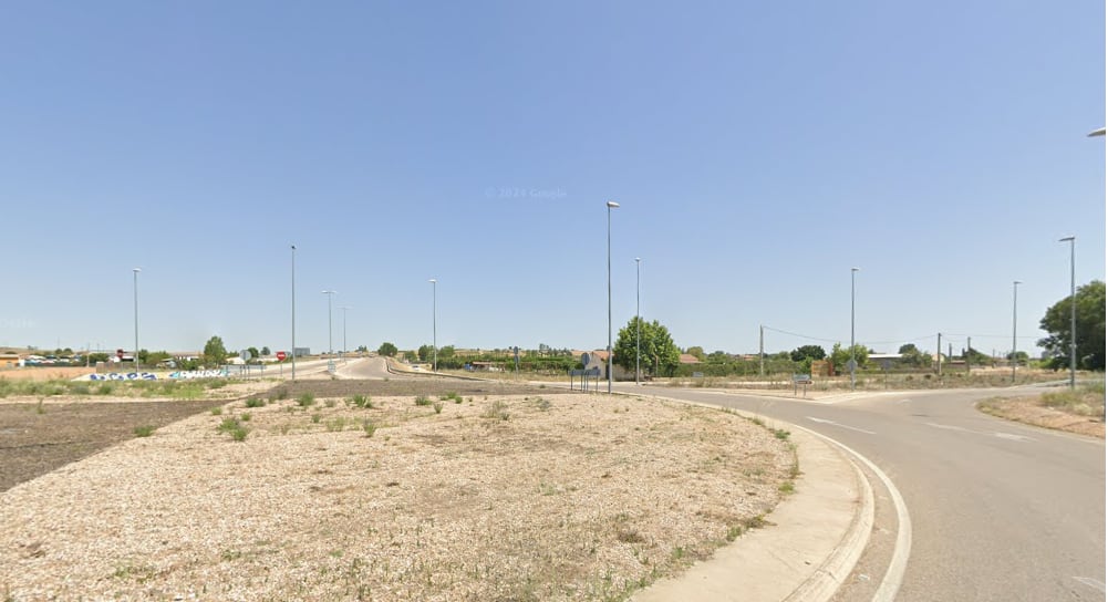 Rotonda de entronque entre la circunvalación este de Aranda y la carretera de la Calabaza BU-925