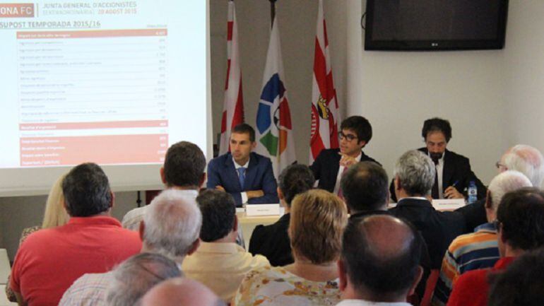 Un moment de la junta.