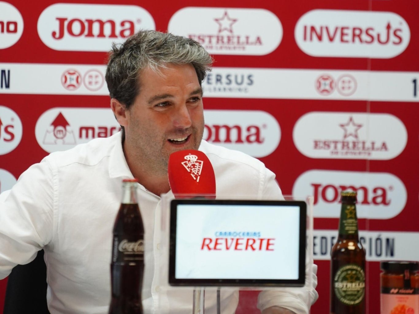 Asier Goiria en una presentación del Real Murcia. Septiembre 2025