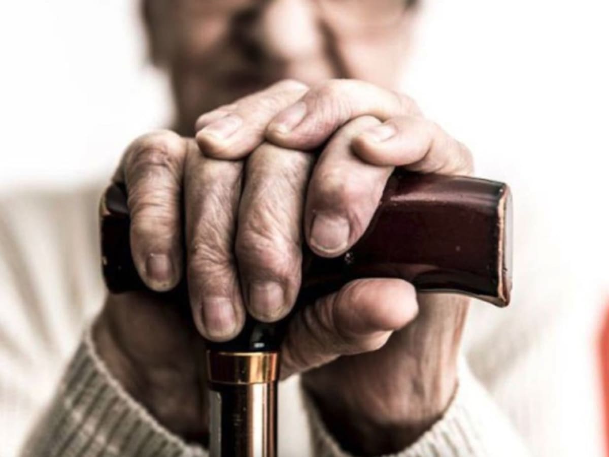 Humoristas gráficos | ¿Son los 'boomers' un tapón generacional?