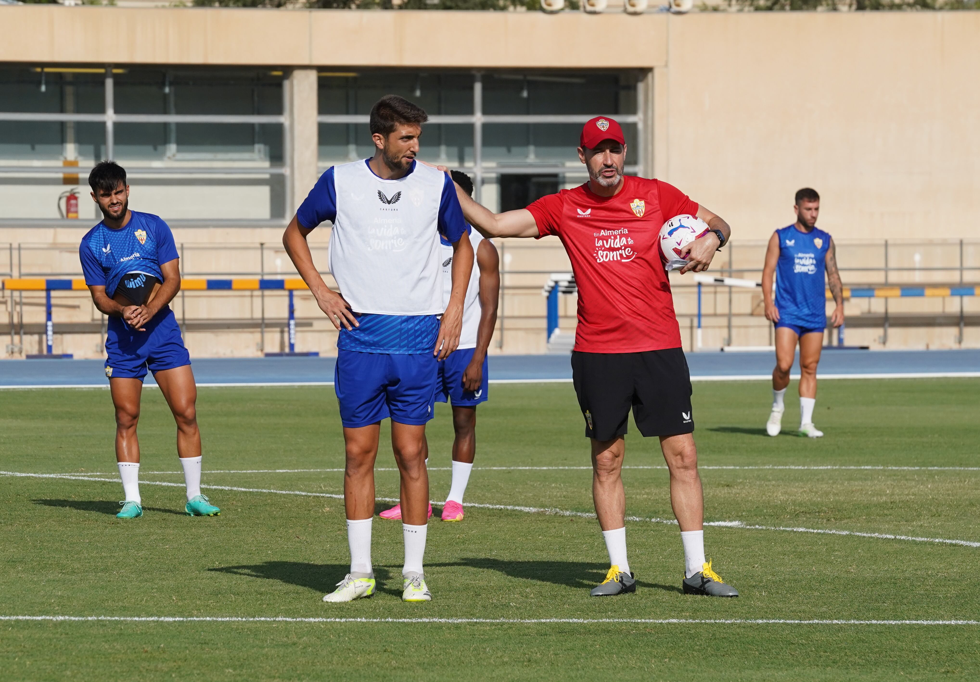 Édgar González llevará el mando del equipo en el terreno de juego.