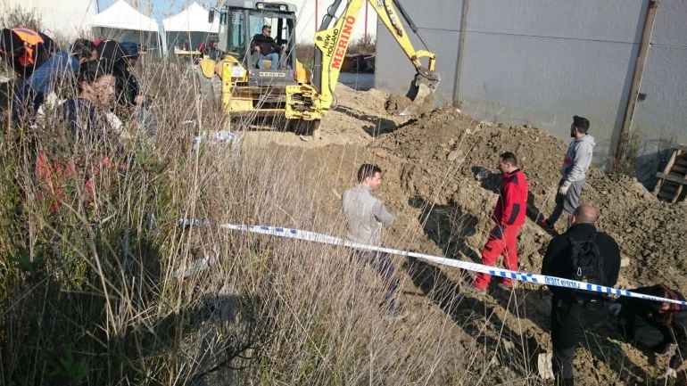 Voluntarios durante el rastreo en Aguilar