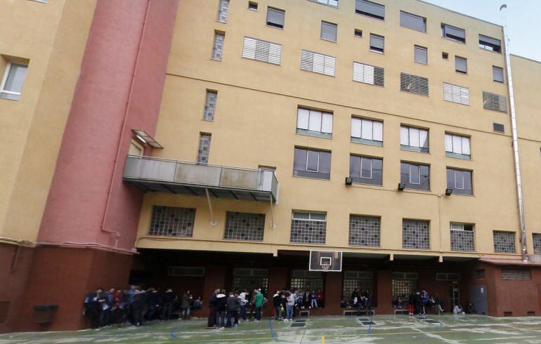 Pati del col·legi Maristes Sants-Les Corts