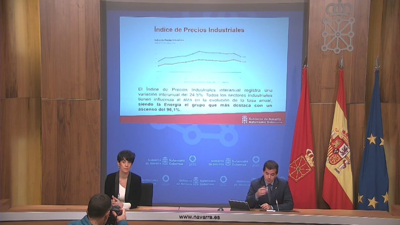 Los consejeros Elma Saiz y Mikel Irujo