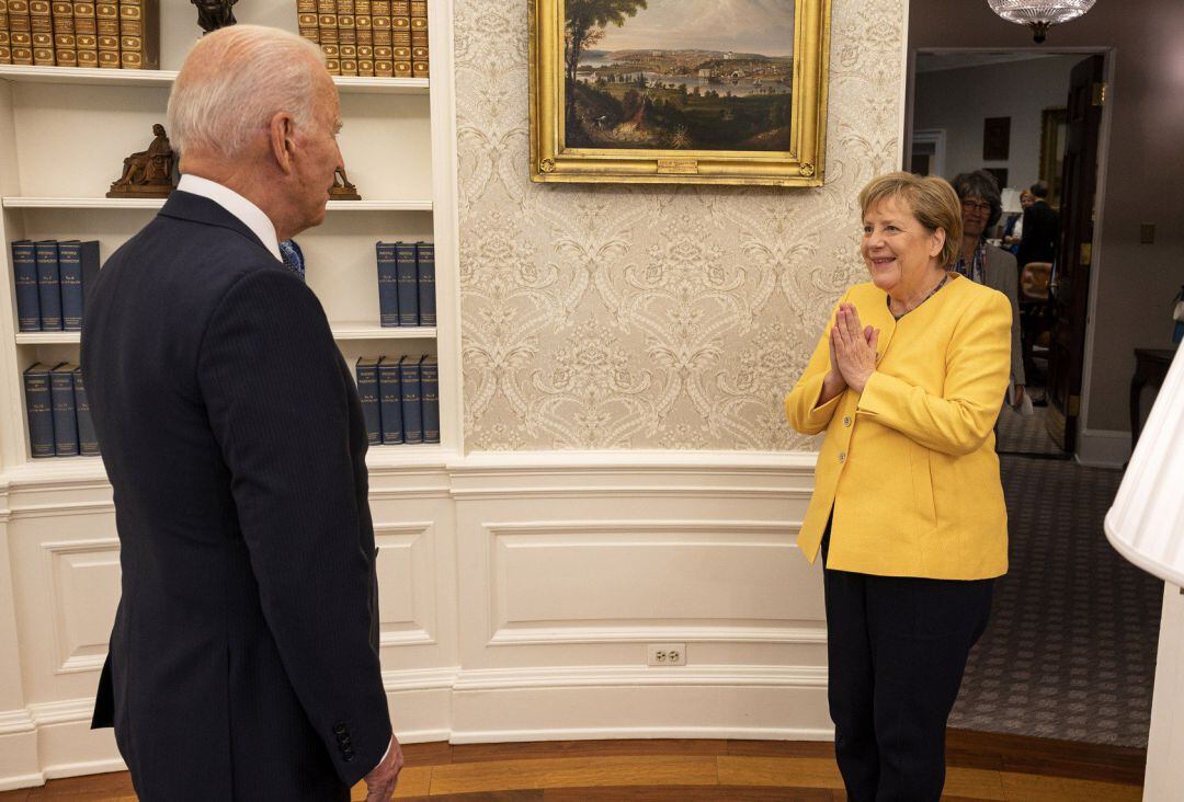 Biden y Merkel durante su encuentro.