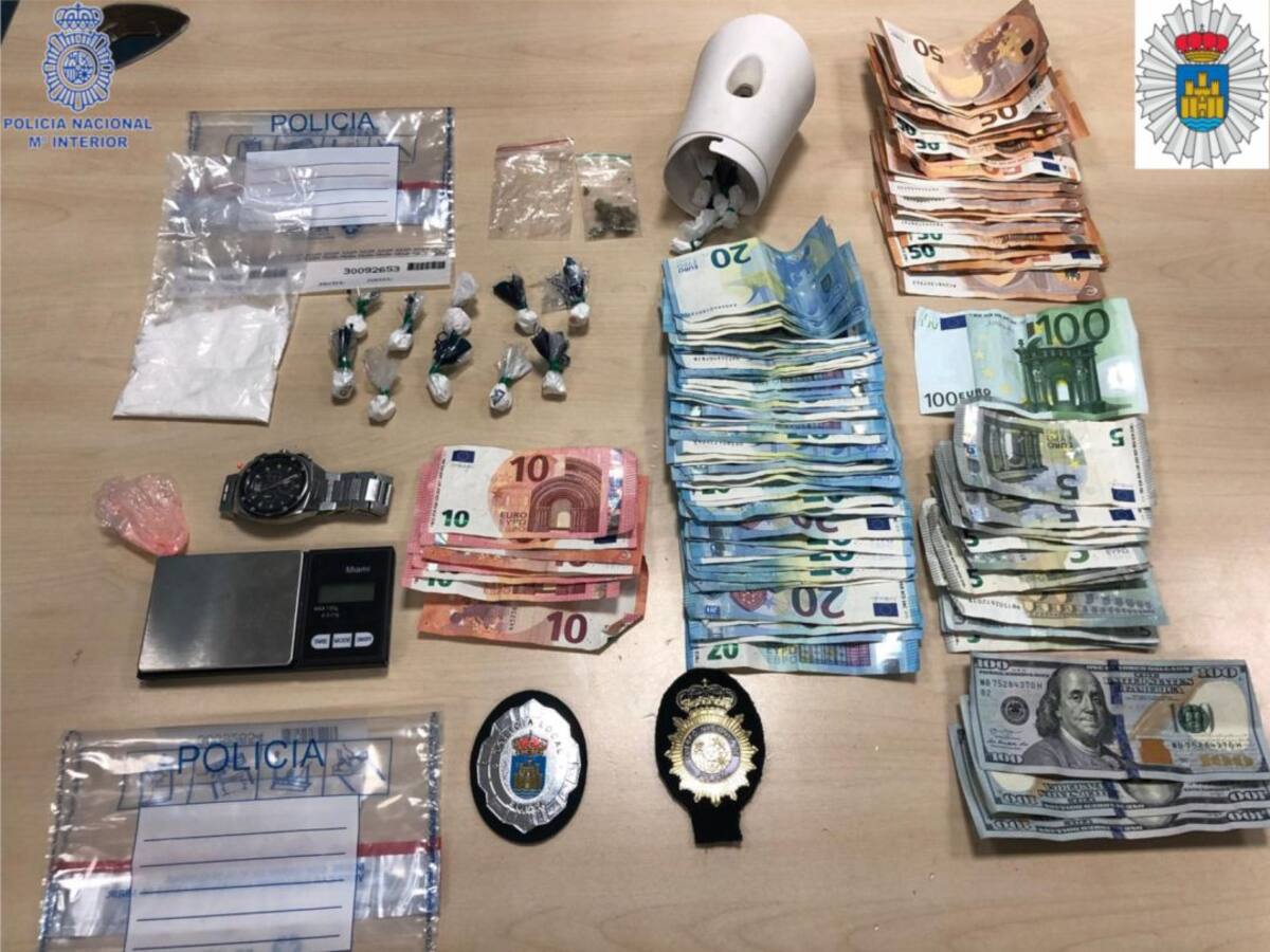 Detenido el gerente de un local que escondía droga en ambientadores y máquinas tragaperras