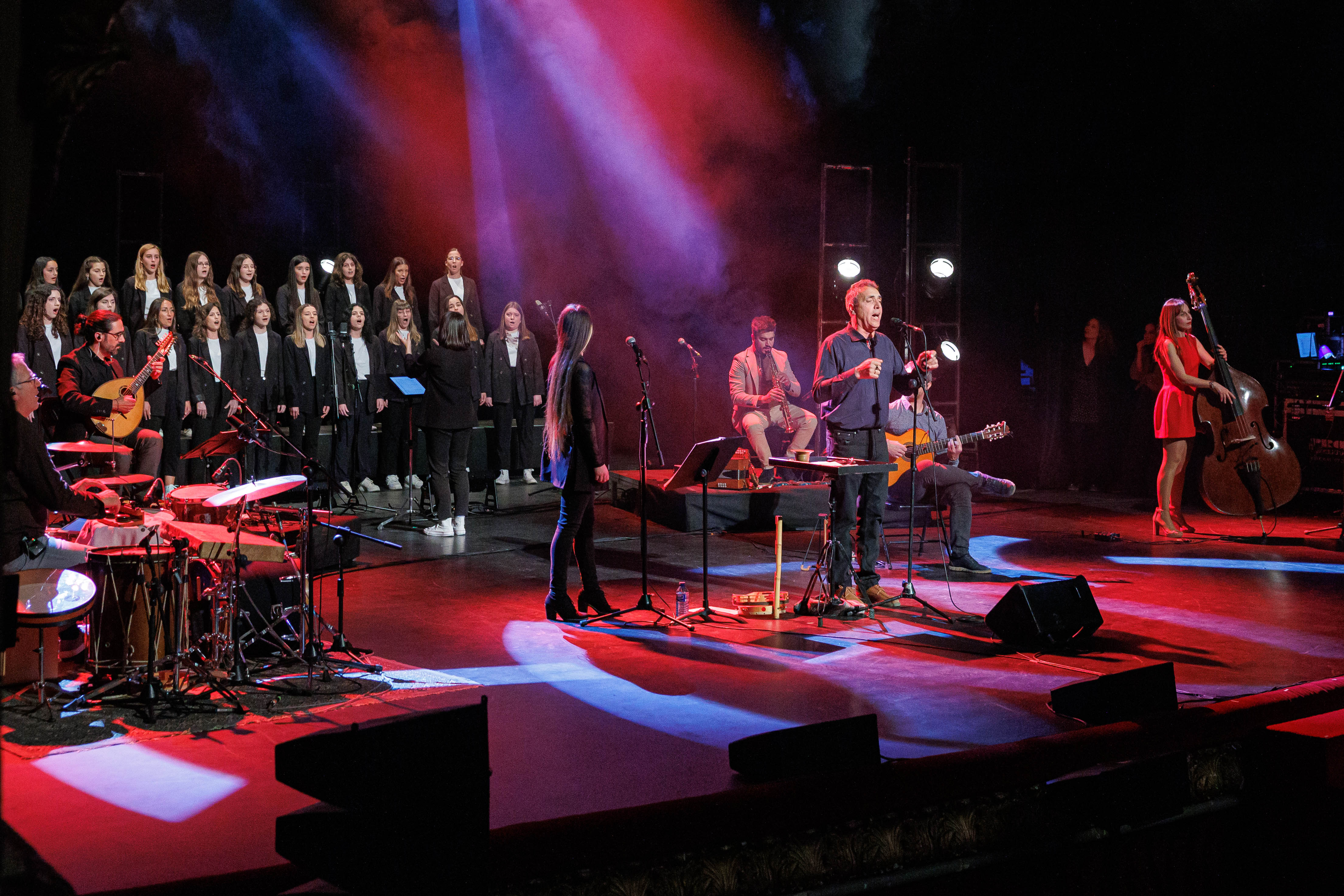 Valencia, Comunidad Valenciana, 30/03/2025. Asistencia de la vicepresidenta primera de la Diputación, Natàlia Enguix, al concierto organizado por la Diputació de València y Pep Gimeno 'Botifarra' dentro de la gira 'Les veus secretes', proyecto subvencionado por
el área de Igualdad de la Diputación, en el Teatro Principal de Valencia.