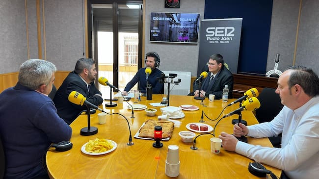 Tertulia de hermanos mayores en Radio Jaén Cadena SER.