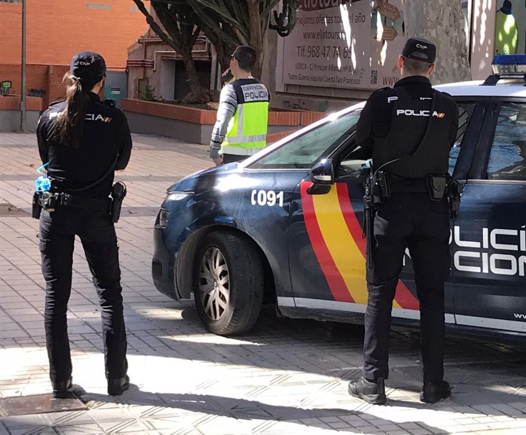 La mujer que concertaba los matrimonios fue detenida en Oviedo cuando estaba  punto de huir a Ecuador.