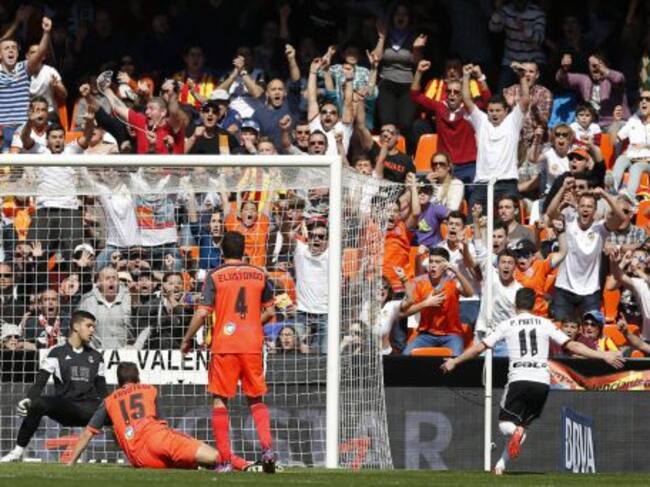 Pablo Piatti celebra el primer gol marcado a la Real Sociedad
