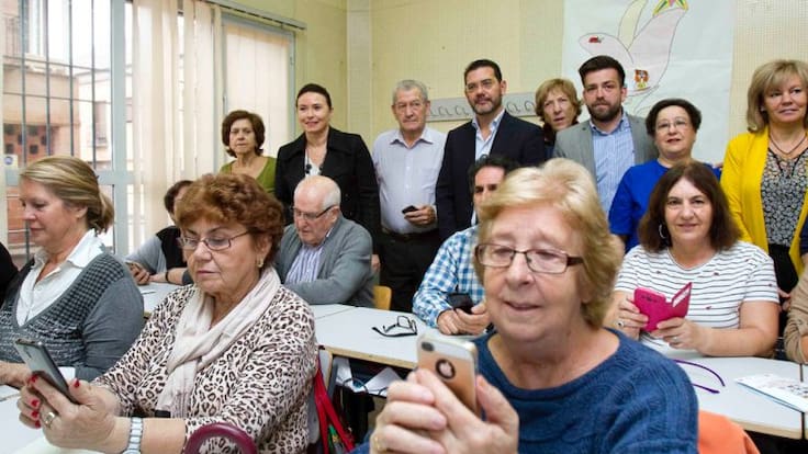Vermú con SER - Hacerle frente a la tecnología también se entrena (09/10/2022)