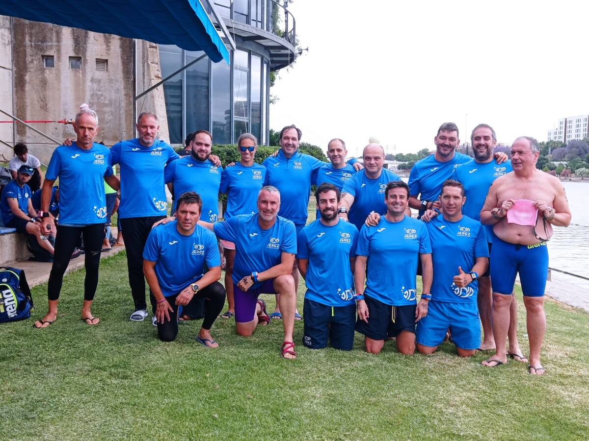 El Jerez Natación Máster acaba tercero en el Andaluz de aguas abiertas
