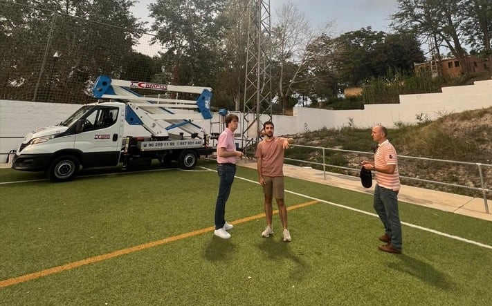 L’Ajuntament de Bocairent renova la il·luminació del camp municipal de futbol