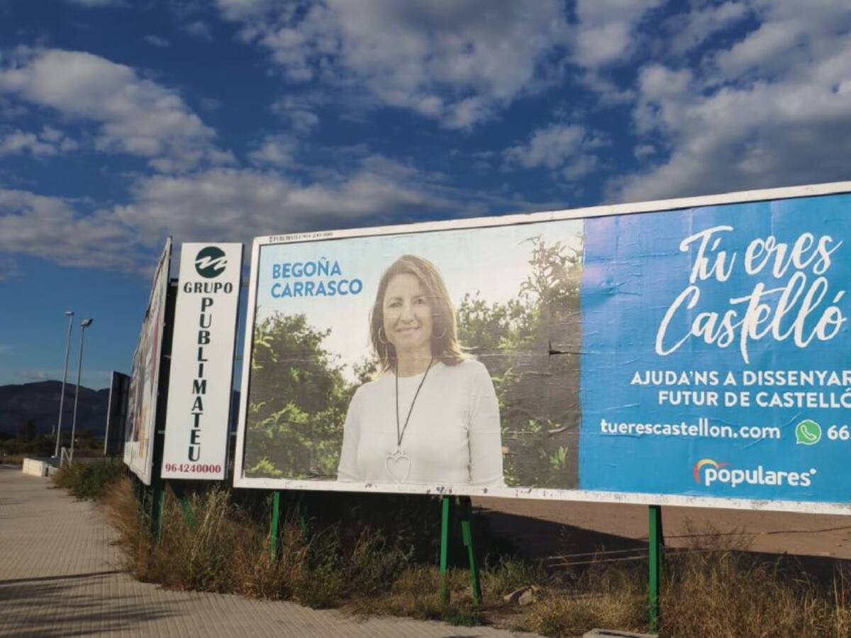 La Junta electoral ordena la retirada de las vallas publicitarias de la candidata del PP, Begoña Carrasco