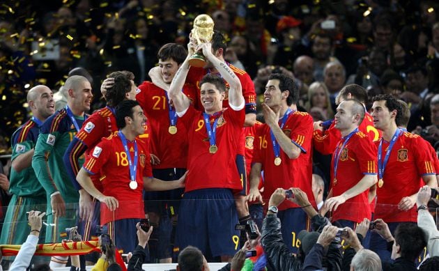 Fernando Torres con la copa del mundo.