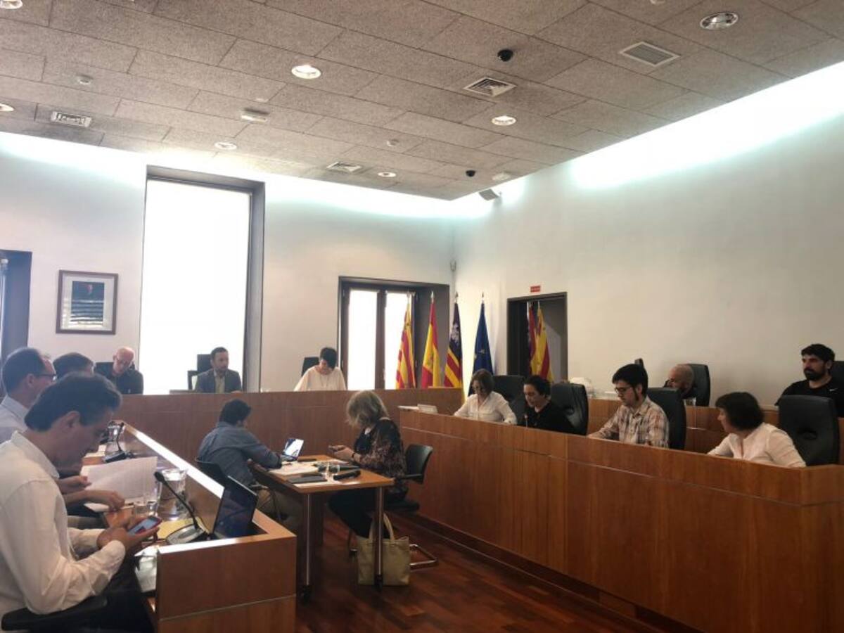 Rechazada la reprobación de los concejales de Movilidad y Obras del Ayuntamiento de Ibiza