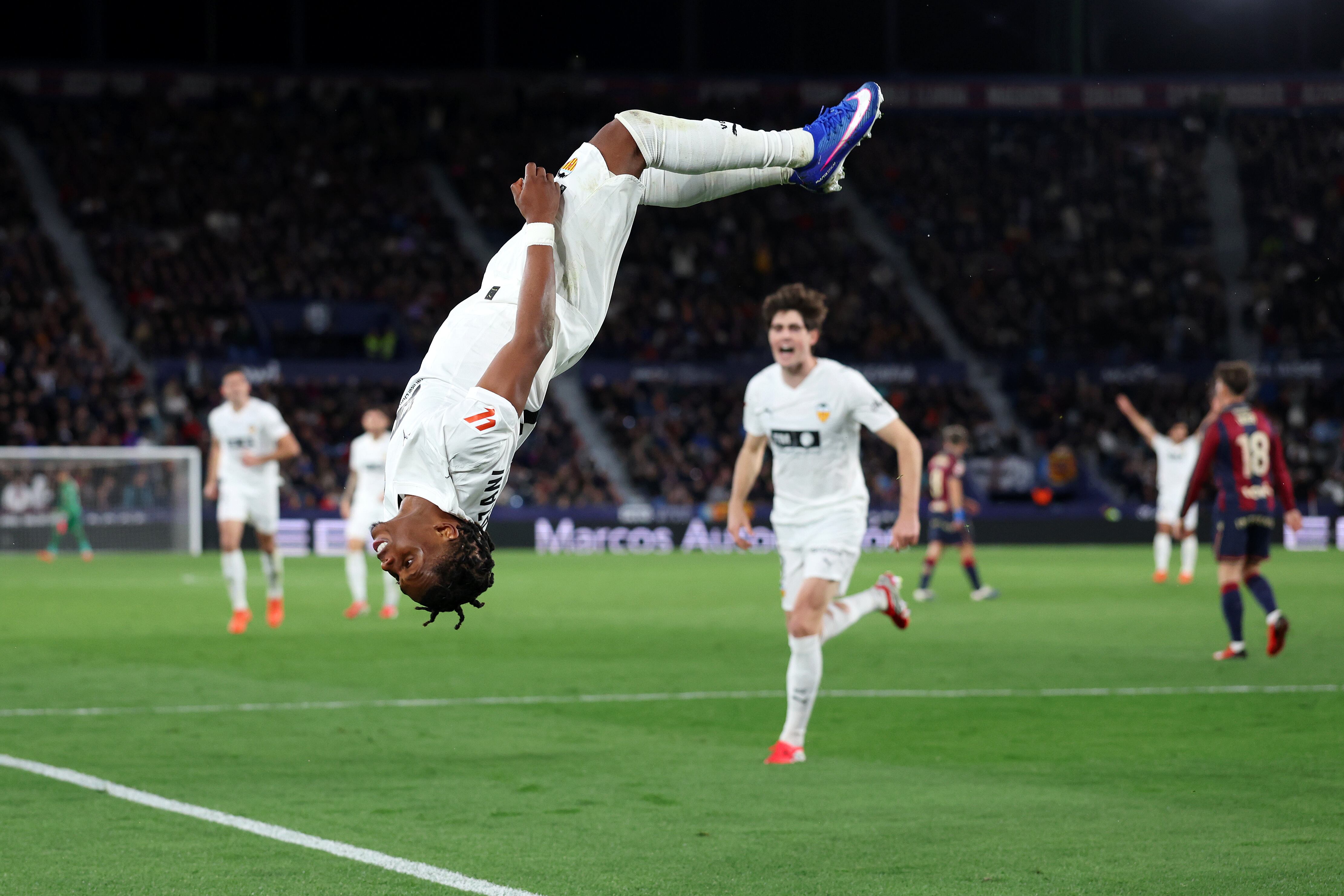 Ramazani celebra su tanto contra el Levante