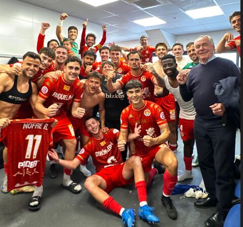 Celebración tras la victoria en Valencia