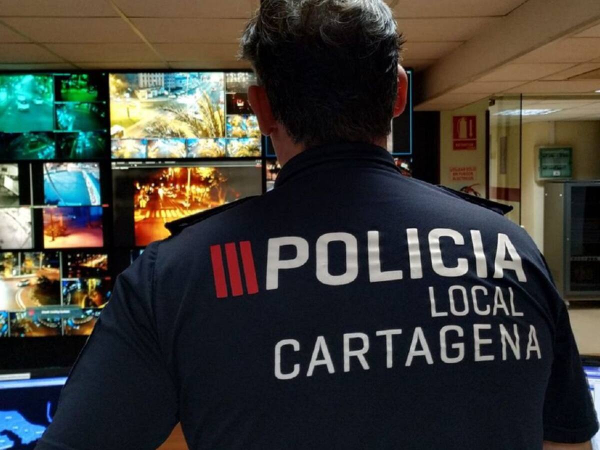 Ante los avisos amarillos de lluvia y viento se refuerzan los servicios en Cartagena